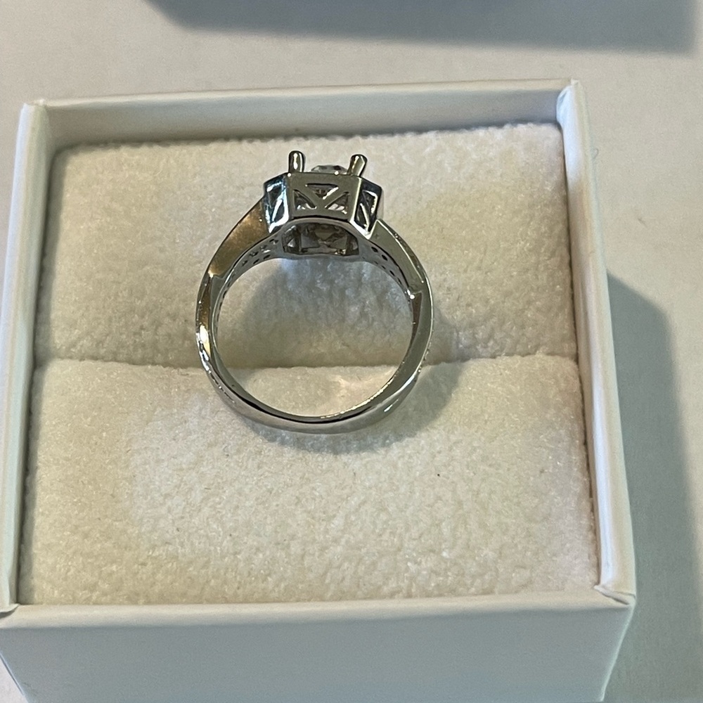 Women’s ring - Picture 4 of 4